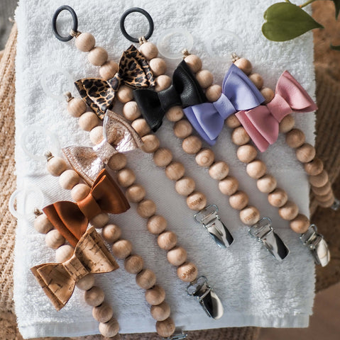 Poopua tuttinauha, monta rusettituttinauhaa